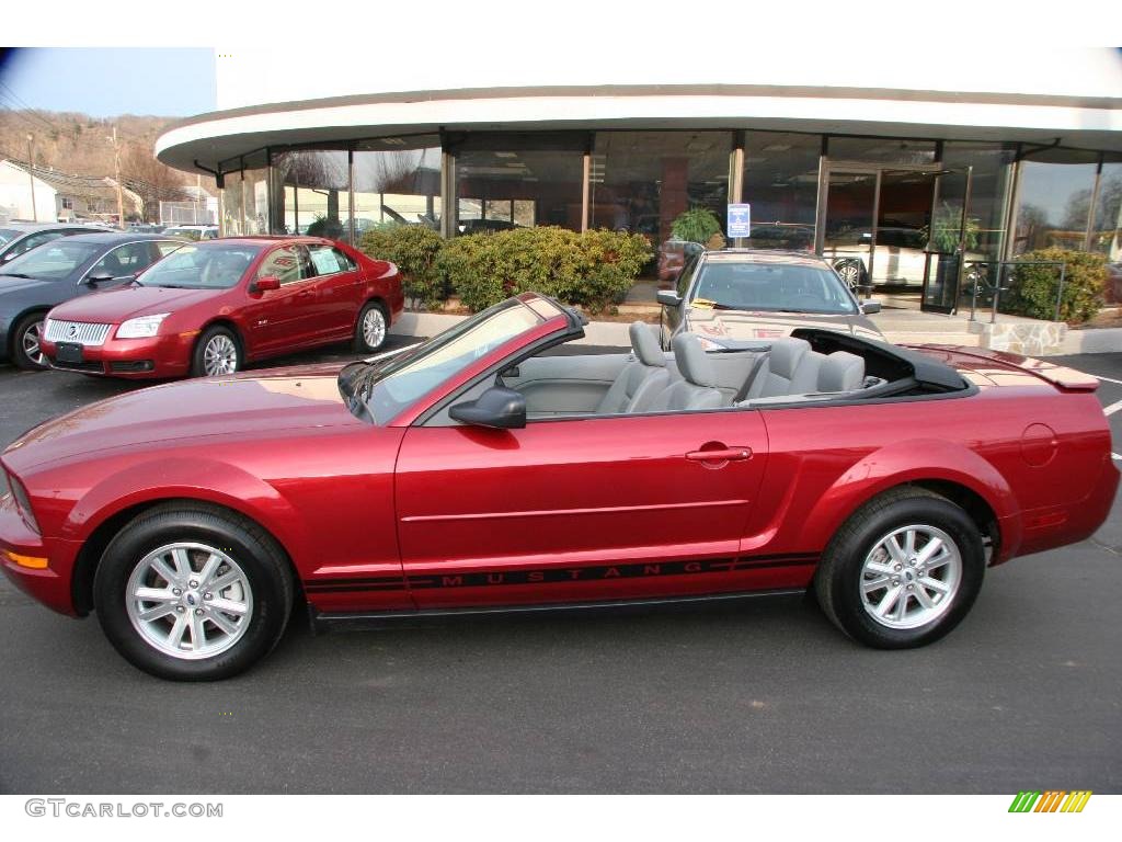 2007 Mustang V6 Premium Convertible - Redfire Metallic / Light Graphite photo #10