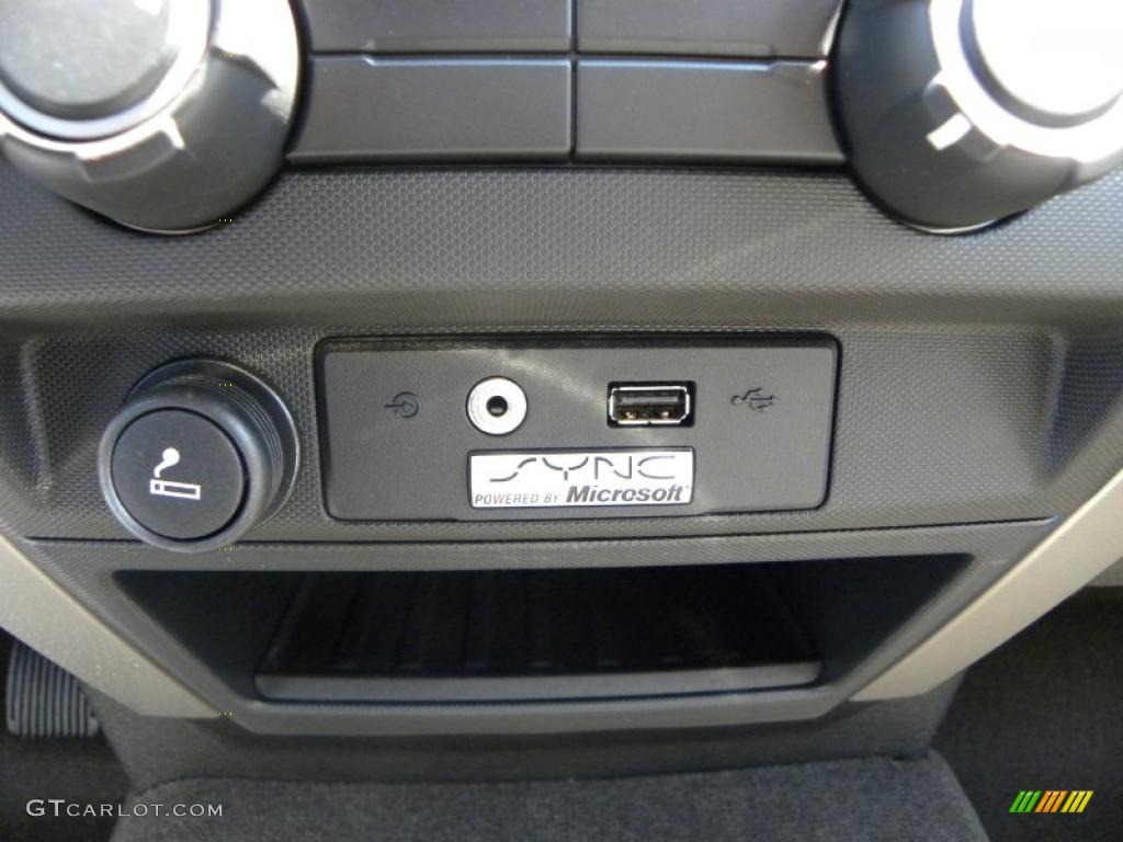 2010 F150 XLT SuperCab - Dark Blue Pearl Metallic / Medium Stone photo #20