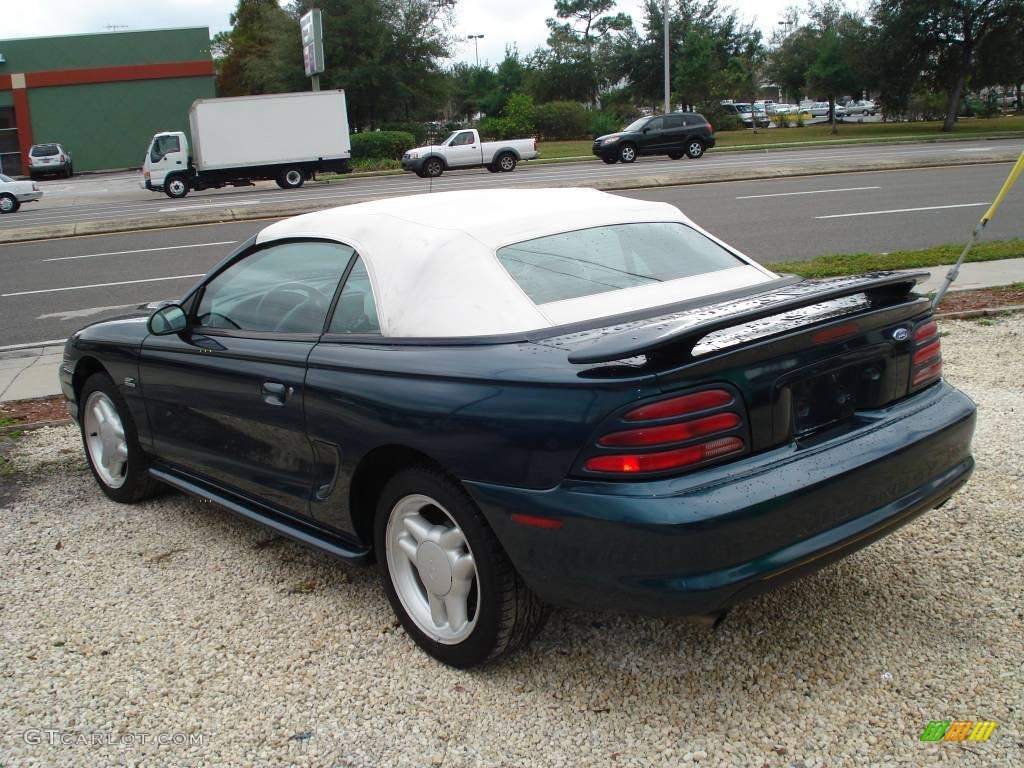 1994 Mustang GT Convertible - Deep Forest Green Metallic / White photo #3