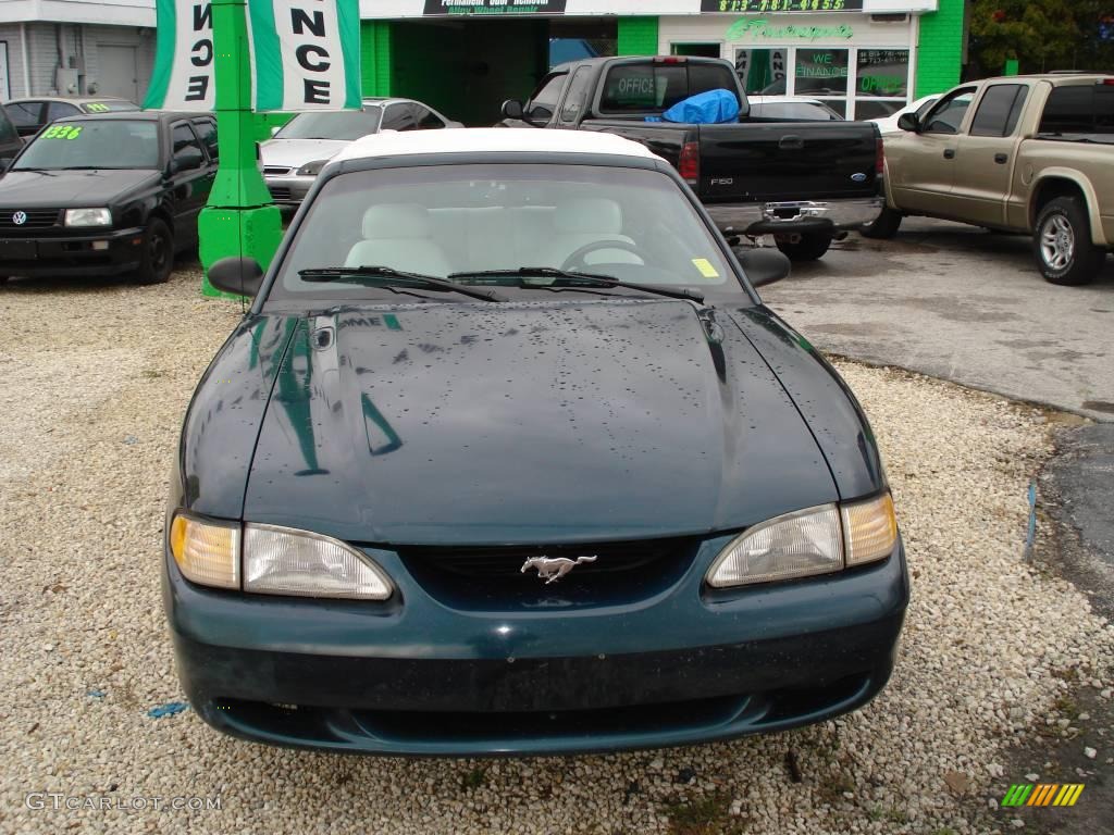 1994 Mustang GT Convertible - Deep Forest Green Metallic / White photo #6