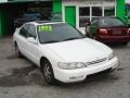 1995 Frost White Honda Accord EX Sedan  photo #3