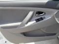 Super White - Camry LE Photo No. 15