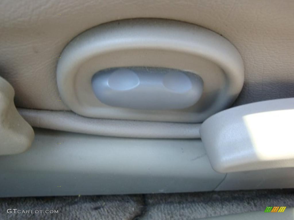 2000 Bonneville SE - Arctic White / Camel photo #11