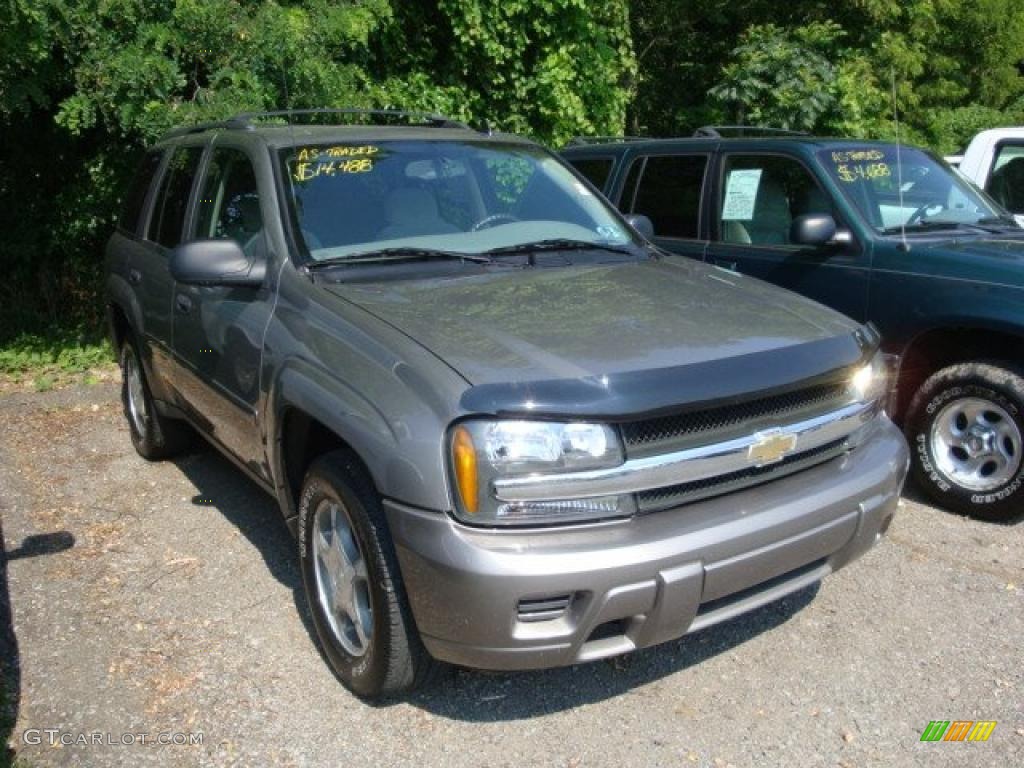 Sandstone Metallic Chevrolet TrailBlazer