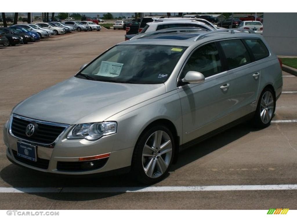 2010 Passat Komfort Wagon - White Gold Metallic / Cornsilk Beige photo #3