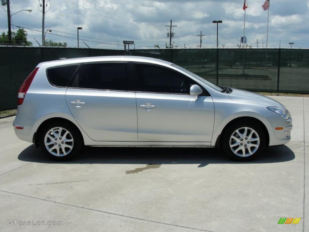 2009 Elantra Touring - Quicksilver / Black photo #2