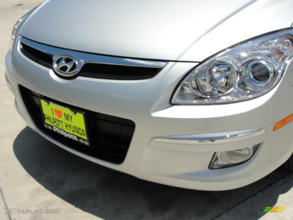 2009 Elantra Touring - Quicksilver / Black photo #12