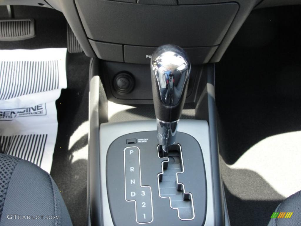 2009 Elantra Touring - Quicksilver / Black photo #42