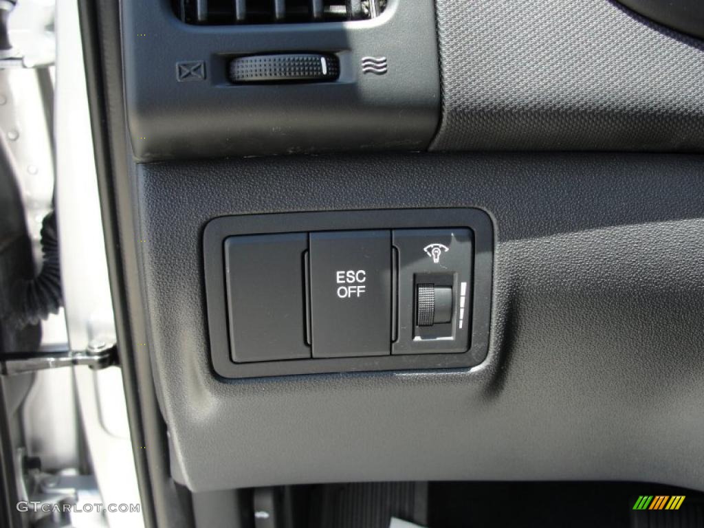 2009 Elantra Touring - Quicksilver / Black photo #46