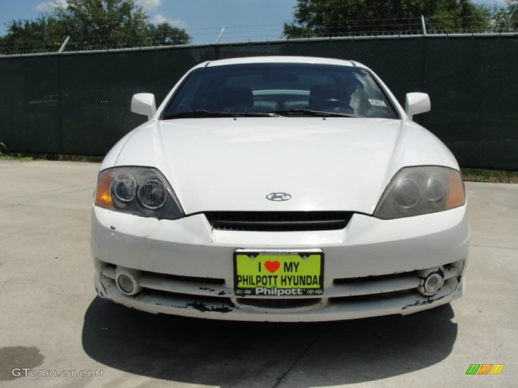 2003 Tiburon GT V6 - Alpine White / Black photo #9