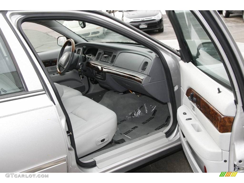 2004 Grand Marquis LS - Silver Birch Metallic / Light Flint photo #11