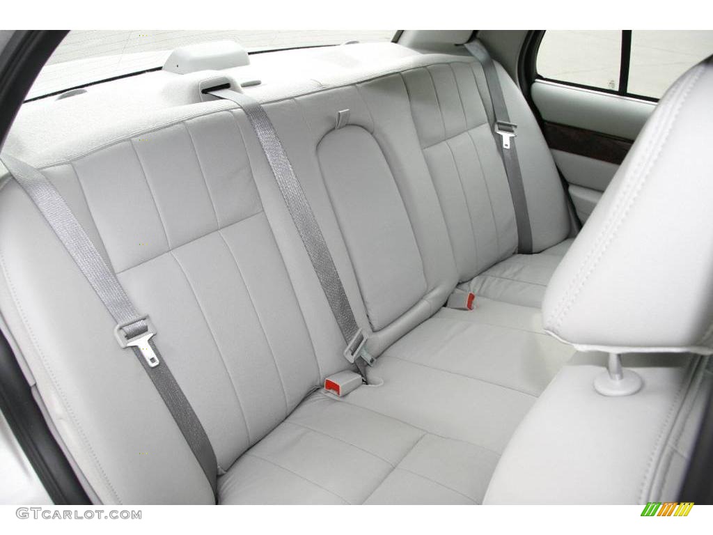 2004 Grand Marquis LS - Silver Birch Metallic / Light Flint photo #14