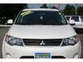 Diamond White Pearl - Outlander LS 4WD Photo No. 7