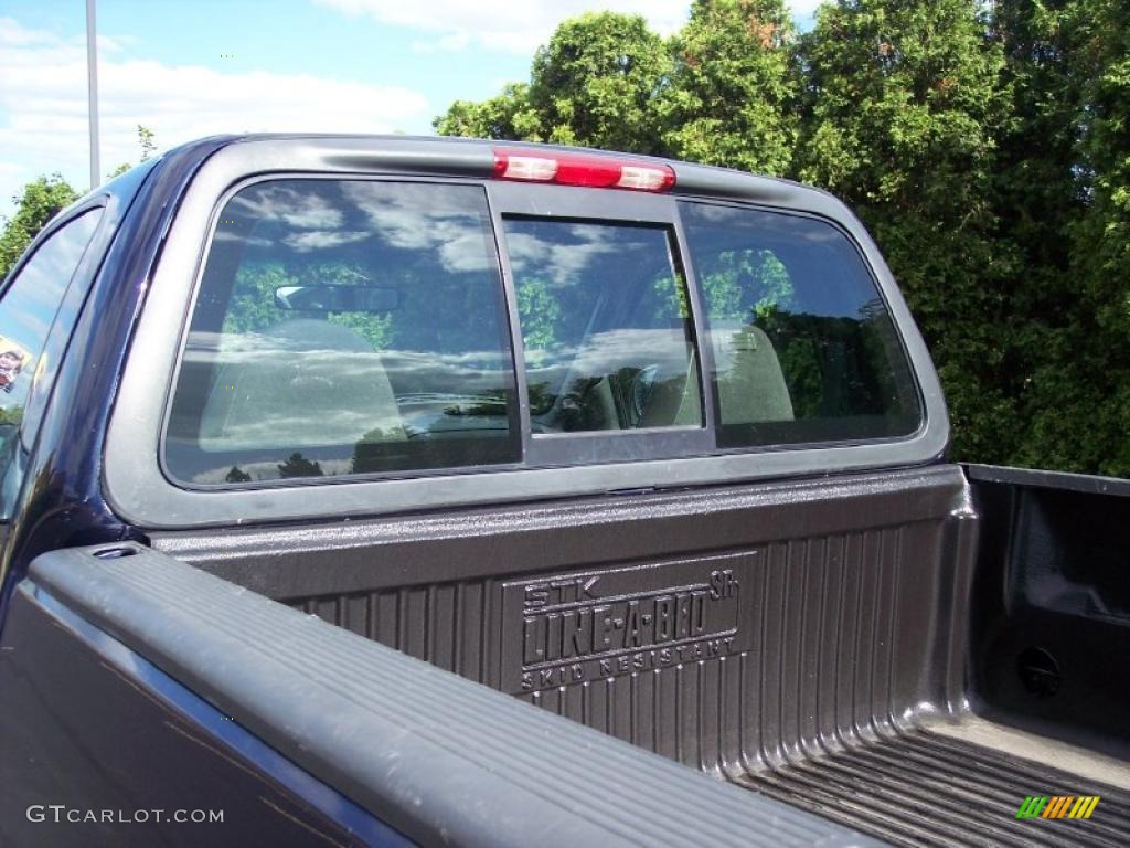 2002 F150 XL Regular Cab - True Blue Metallic / Medium Graphite photo #23