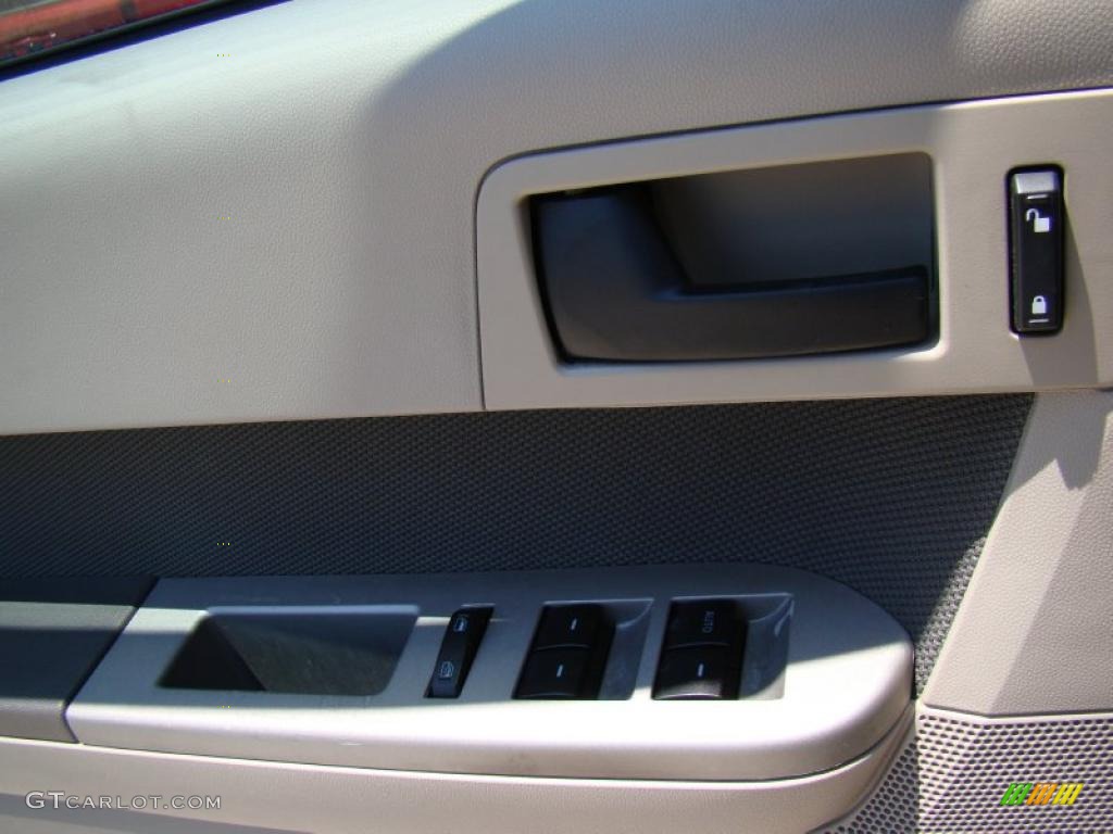 2009 Escape Hybrid 4WD - Kiwi Green Metallic / Stone photo #23