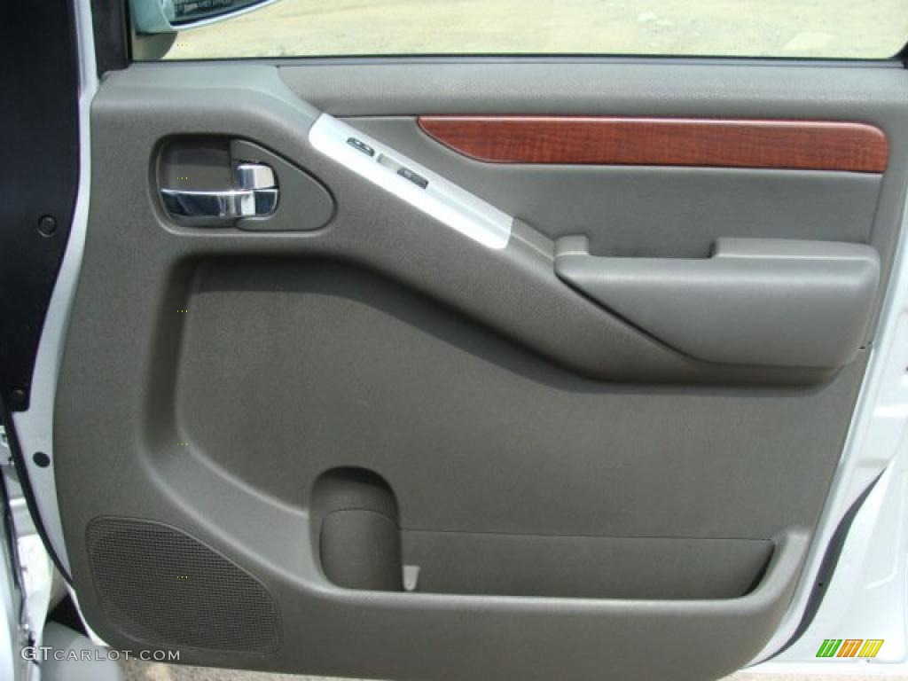 2008 Pathfinder LE 4x4 - Silver Lightning / Graphite photo #26