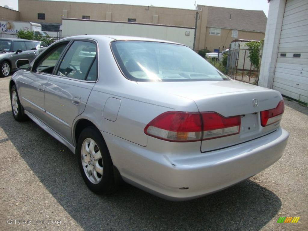 2002 Accord SE Sedan - Satin Silver Metallic / Quartz Gray photo #10