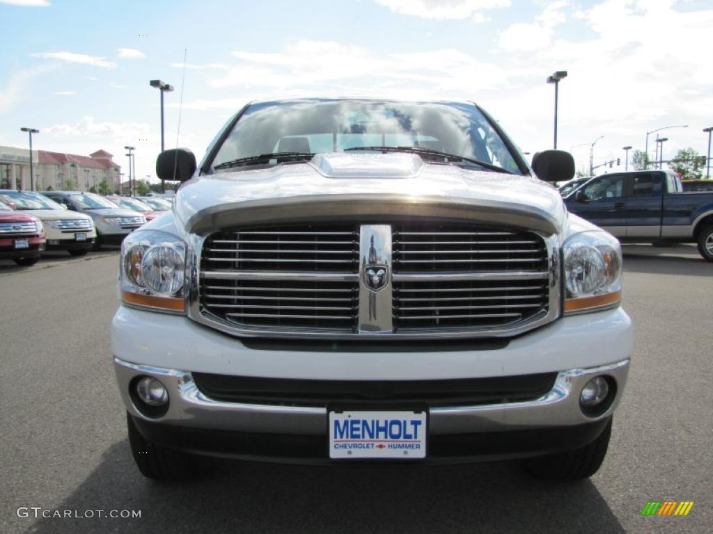 2006 Ram 1500 SLT Quad Cab 4x4 - Bright White / Khaki Beige photo #9