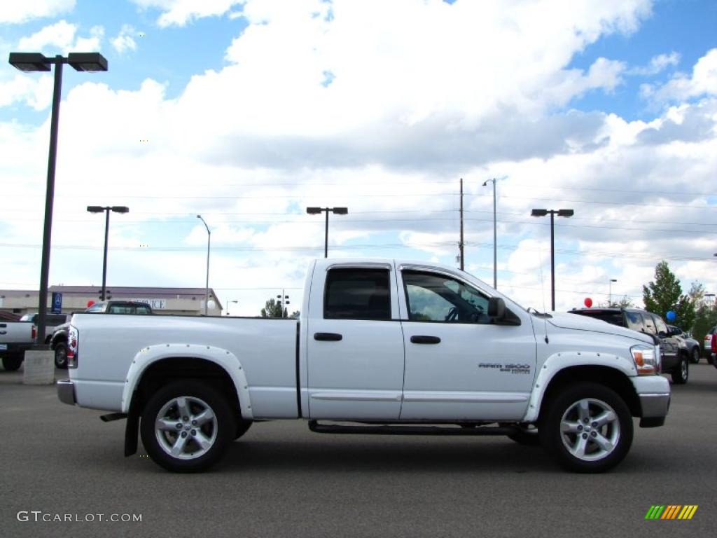 2006 Ram 1500 SLT Quad Cab 4x4 - Bright White / Khaki Beige photo #11