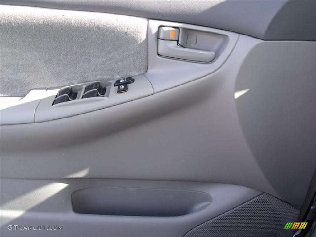 2006 Corolla CE - Silver Streak Mica / Stone photo #19