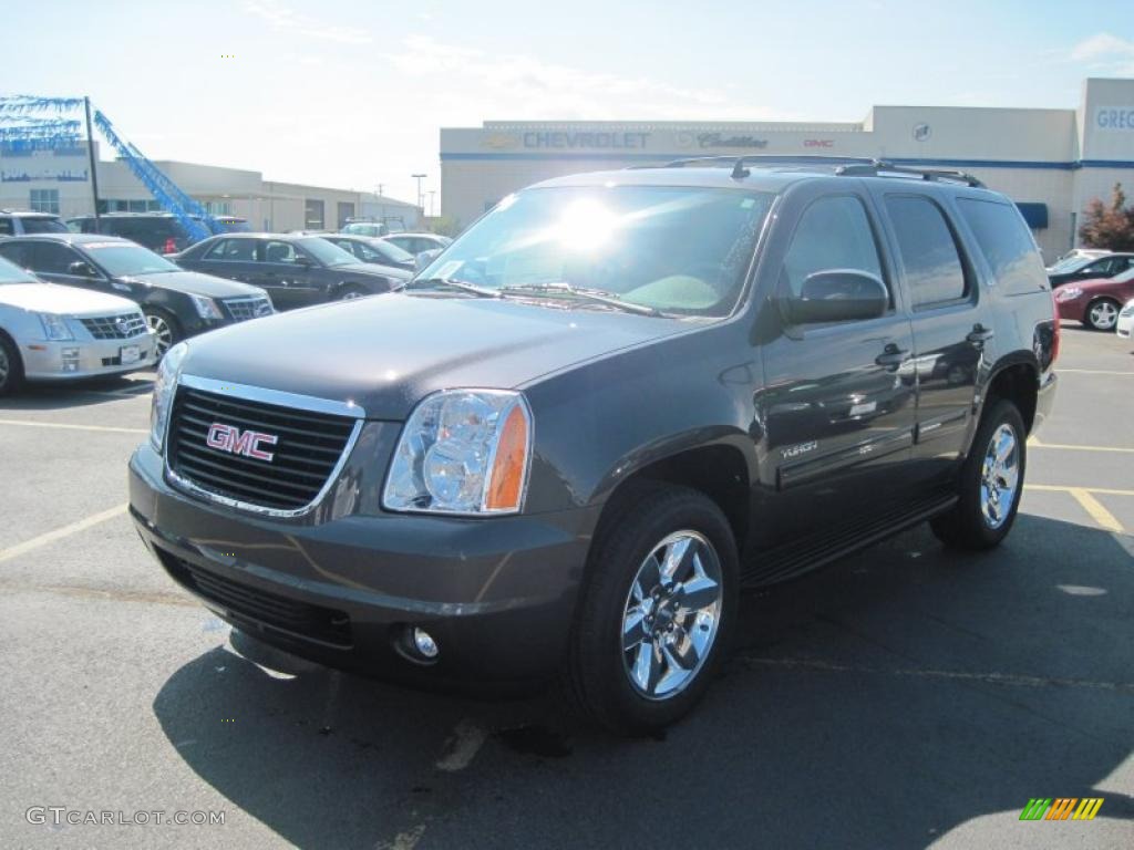 2010 Yukon SLT 4x4 - Storm Gray Metallic / Light Titanium photo #1