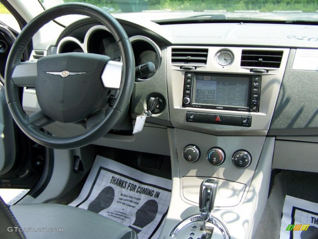 2008 Sebring Touring Sedan - Brilliant Black Crystal Pearl / Dark Slate Gray/Light Slate Gray photo #17