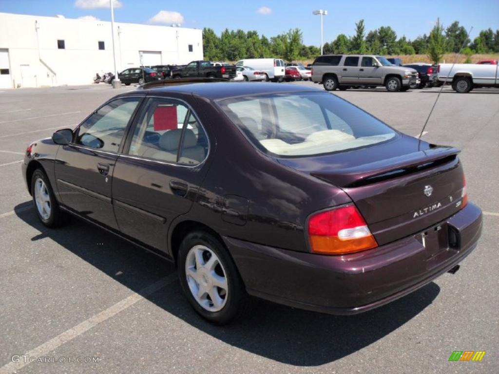 1999 Altima SE - Black Cherry Metallic / Blond photo #2