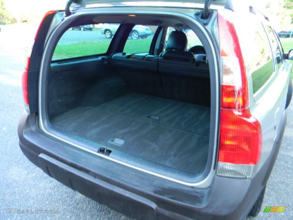 2004 XC70 AWD - Crystal Green Metallic / Graphite photo #18