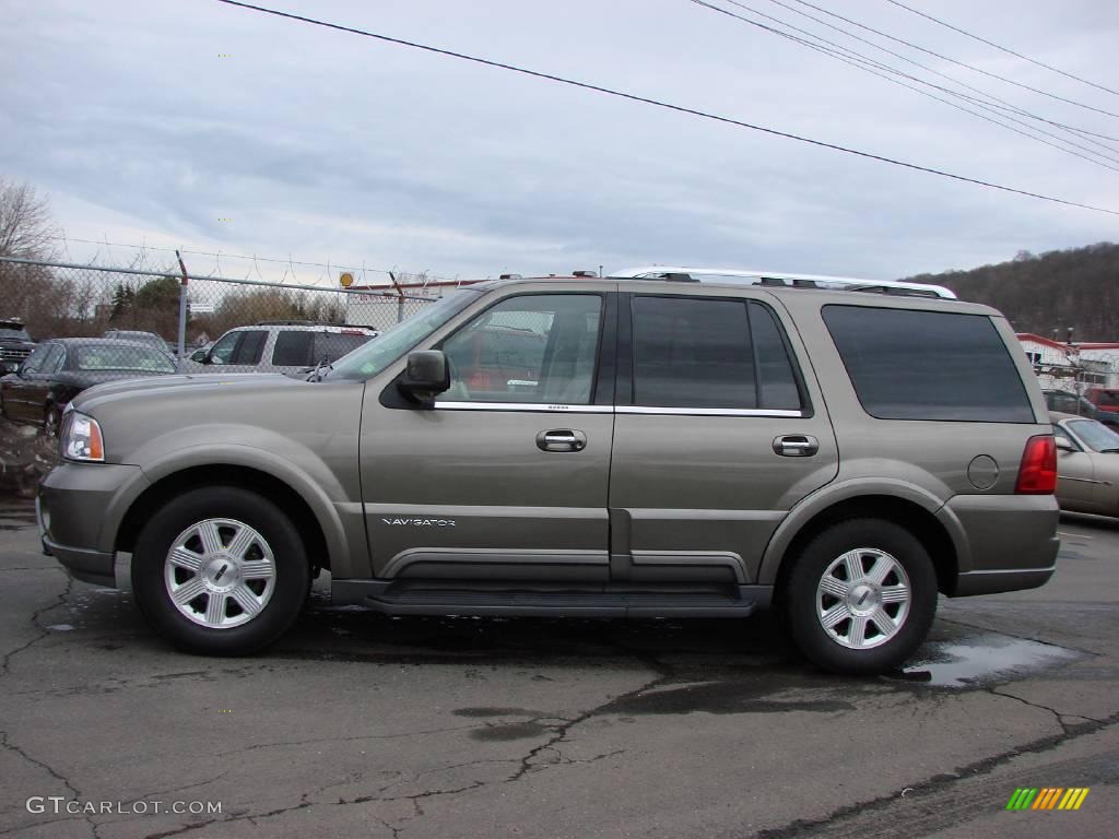 2003 Navigator Luxury 4x4 - Mineral Grey Metallic / Light Parchment photo #2