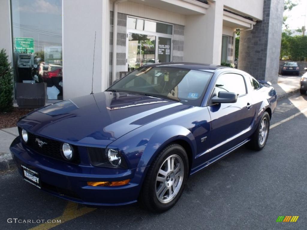 2006 Mustang GT Premium Coupe - Vista Blue Metallic / Dark Charcoal/Light Graphite photo #1