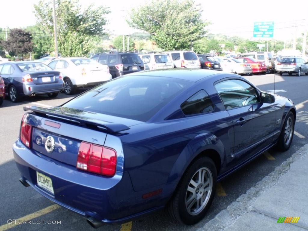 2006 Mustang GT Premium Coupe - Vista Blue Metallic / Dark Charcoal/Light Graphite photo #5
