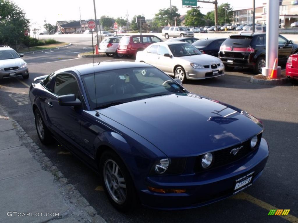 2006 Mustang GT Premium Coupe - Vista Blue Metallic / Dark Charcoal/Light Graphite photo #6