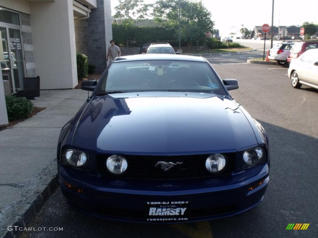 2006 Mustang GT Premium Coupe - Vista Blue Metallic / Dark Charcoal/Light Graphite photo #7
