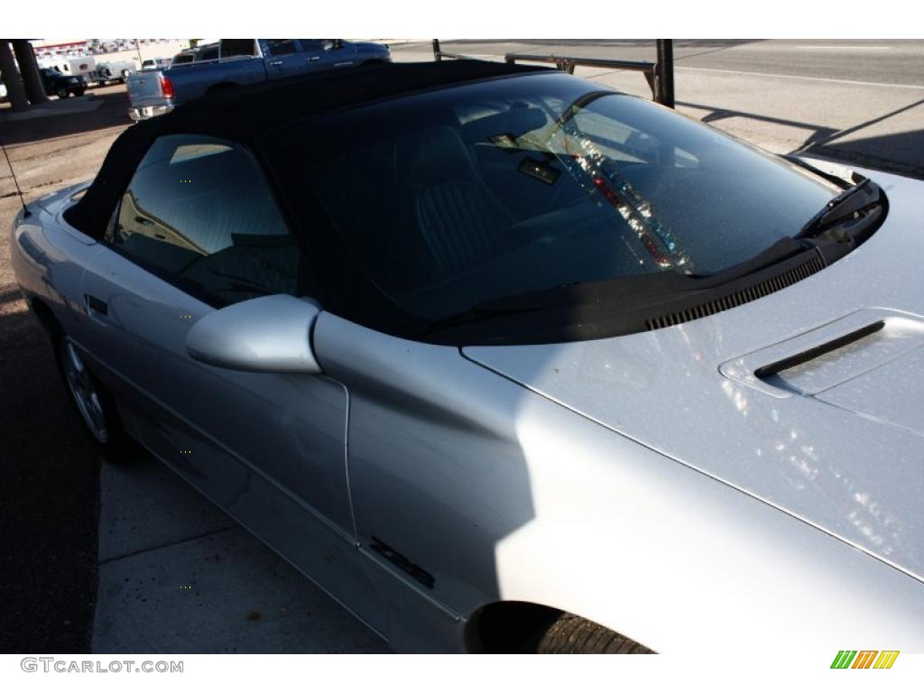 1997 Camaro Z28 Convertible - Sebring Silver Metallic / Dark Grey photo #14