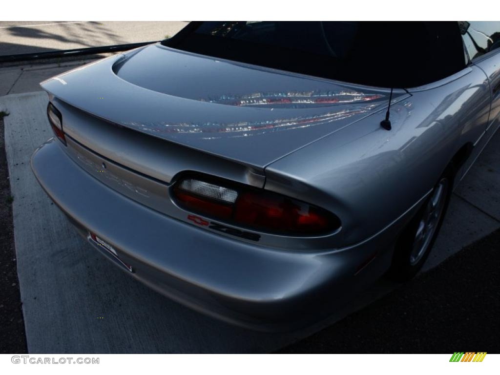 1997 Camaro Z28 Convertible - Sebring Silver Metallic / Dark Grey photo #15