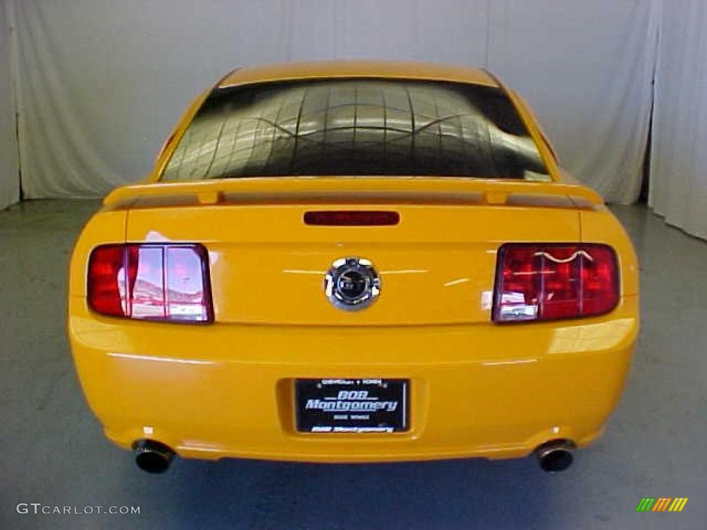 2007 Mustang GT Premium Coupe - Grabber Orange / Dark Charcoal photo #16