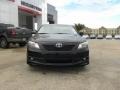 Black - Camry SE Photo No. 8