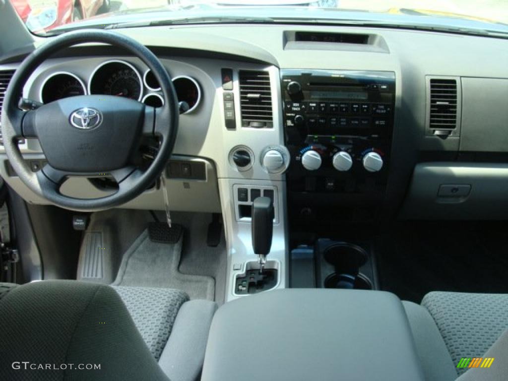 2007 Tundra SR5 Double Cab 4x4 - Slate Metallic / Graphite Gray photo #9