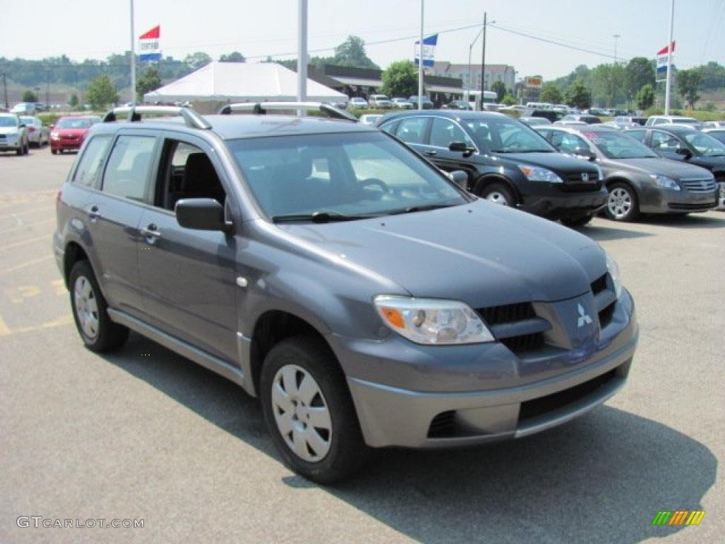 2006 Outlander LS 4WD - Graphite Gray Pearl / Charcoal photo #7