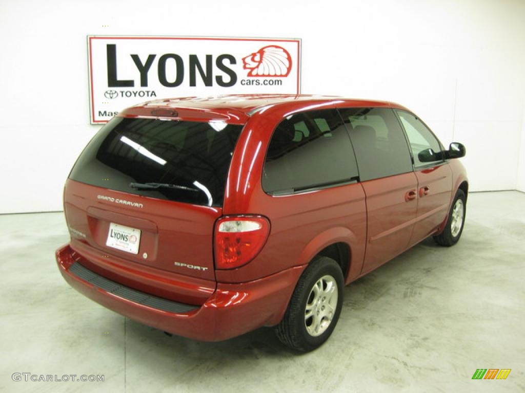 2003 Grand Caravan Sport - Inferno Red Tinted Pearl / Taupe photo #18