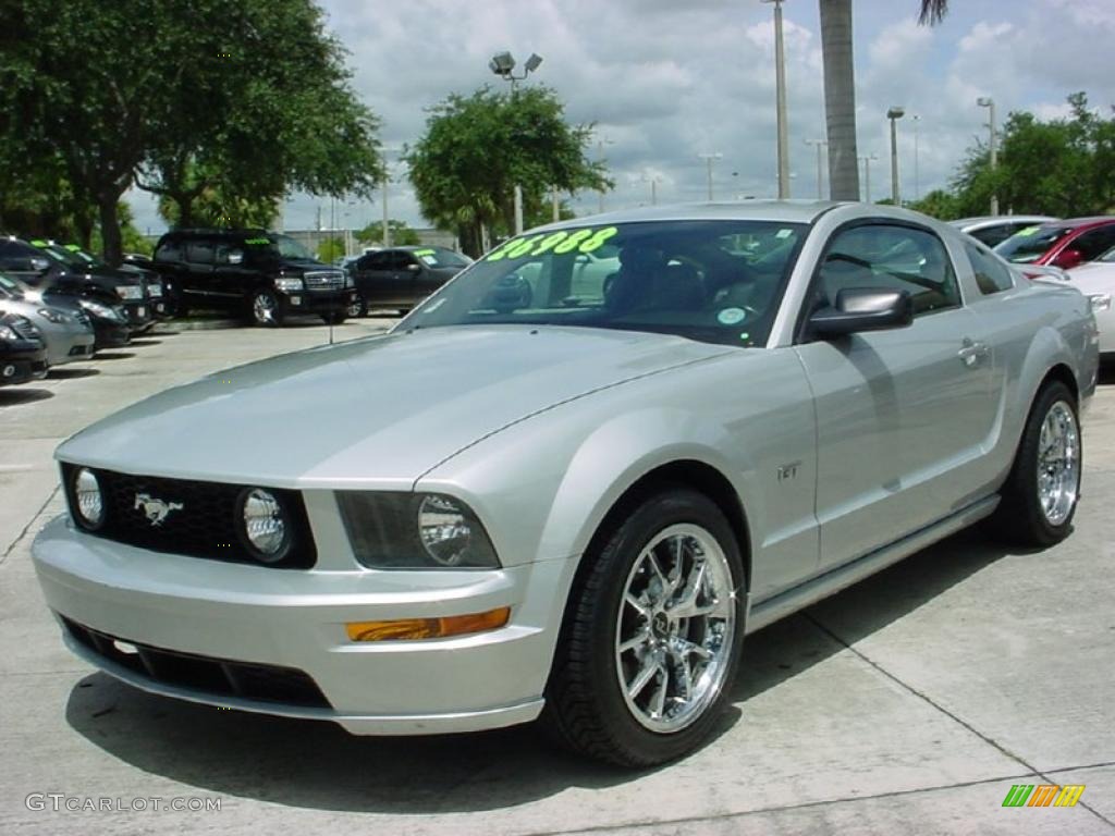 2008 Mustang GT Premium Coupe - Brilliant Silver Metallic / Dark Charcoal photo #13