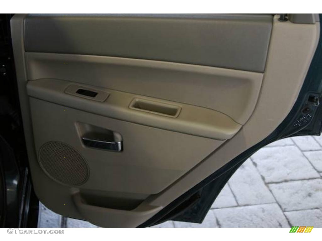 2005 Grand Cherokee Limited 4x4 - Deep Beryl Green Pearl / Medium Slate Gray photo #26