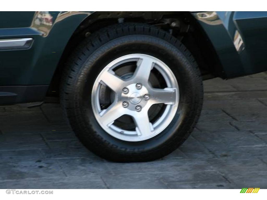2005 Grand Cherokee Limited 4x4 - Deep Beryl Green Pearl / Medium Slate Gray photo #34