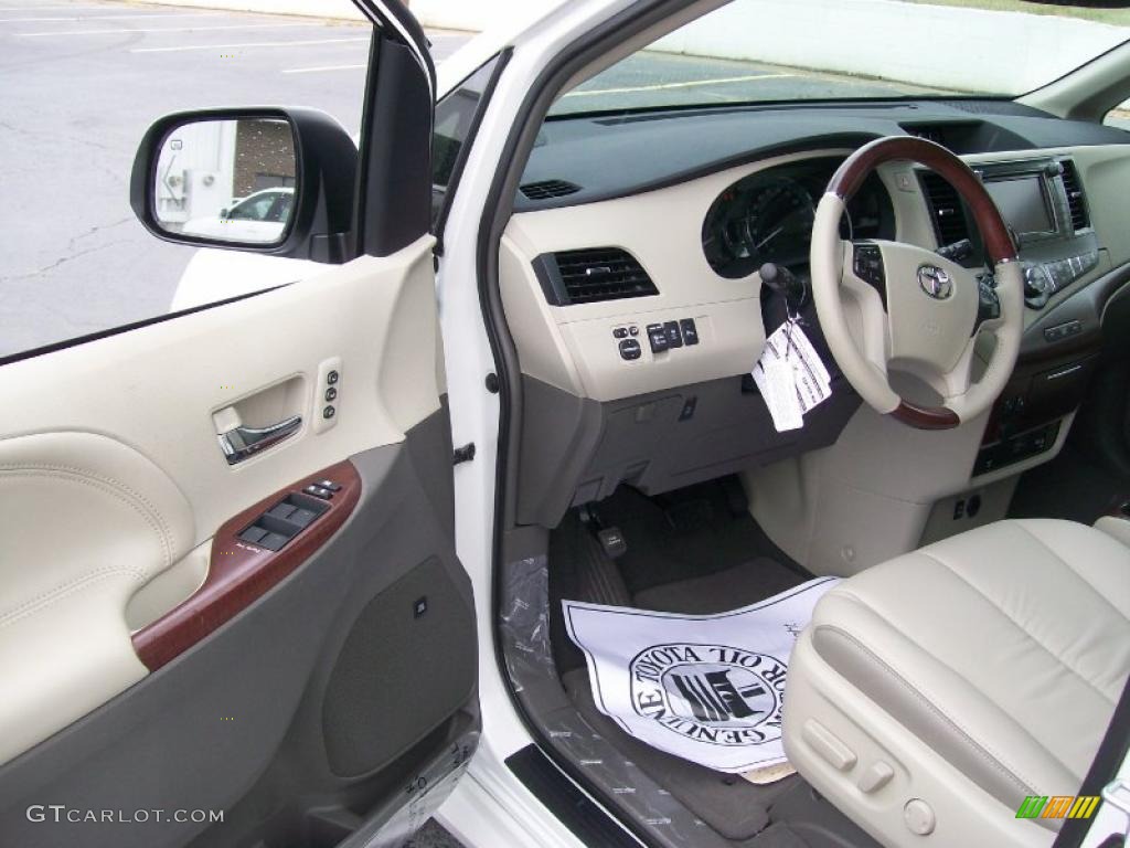 2011 Sienna Limited - Super White / Bisque photo #6