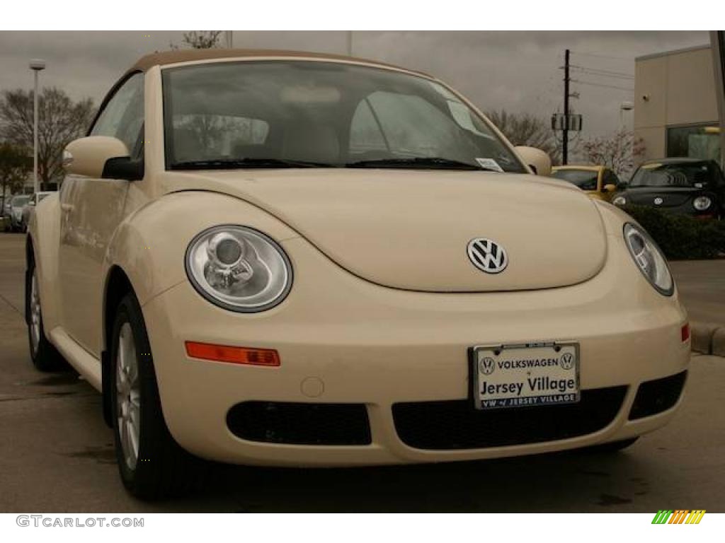 2009 New Beetle 2.5 Convertible - Harvest Moon Beige / Cream photo #2