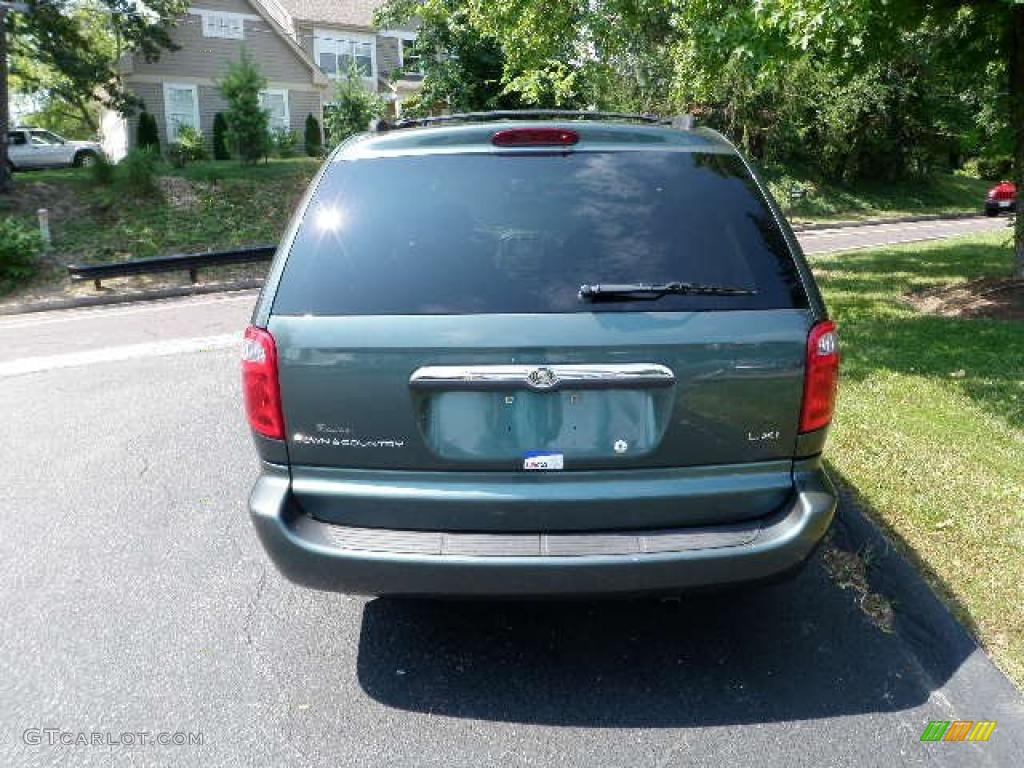 2003 Town & Country LXi - Onyx Green Pearl / Taupe photo #3