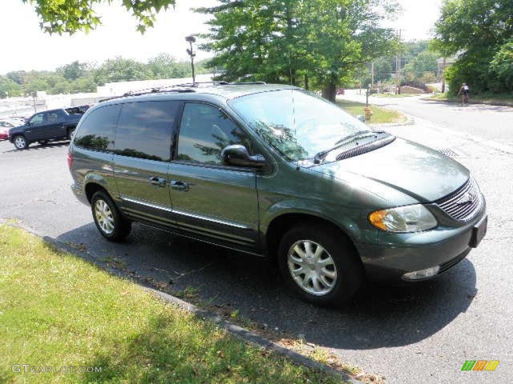 2003 Town & Country LXi - Onyx Green Pearl / Taupe photo #6