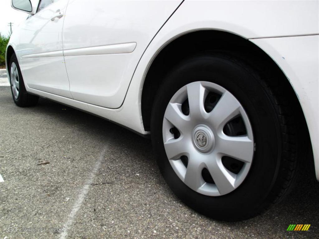 2003 Camry LE - Super White / Stone photo #5