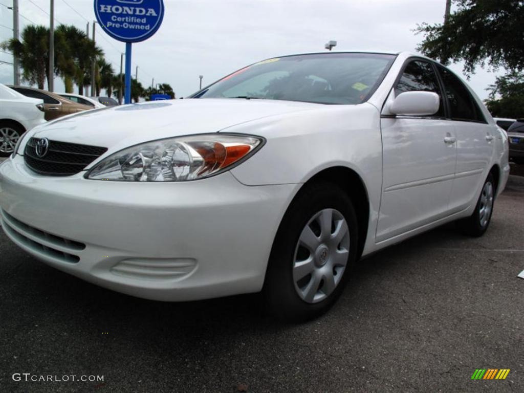 2003 Camry LE - Super White / Stone photo #6