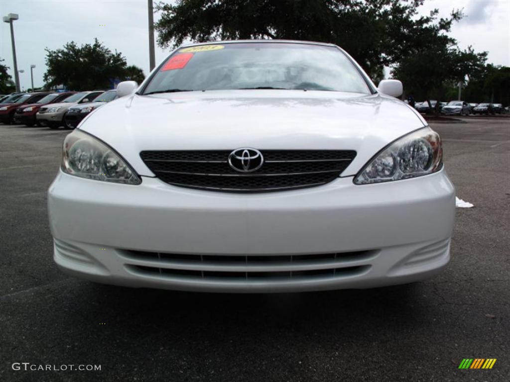 2003 Camry LE - Super White / Stone photo #7
